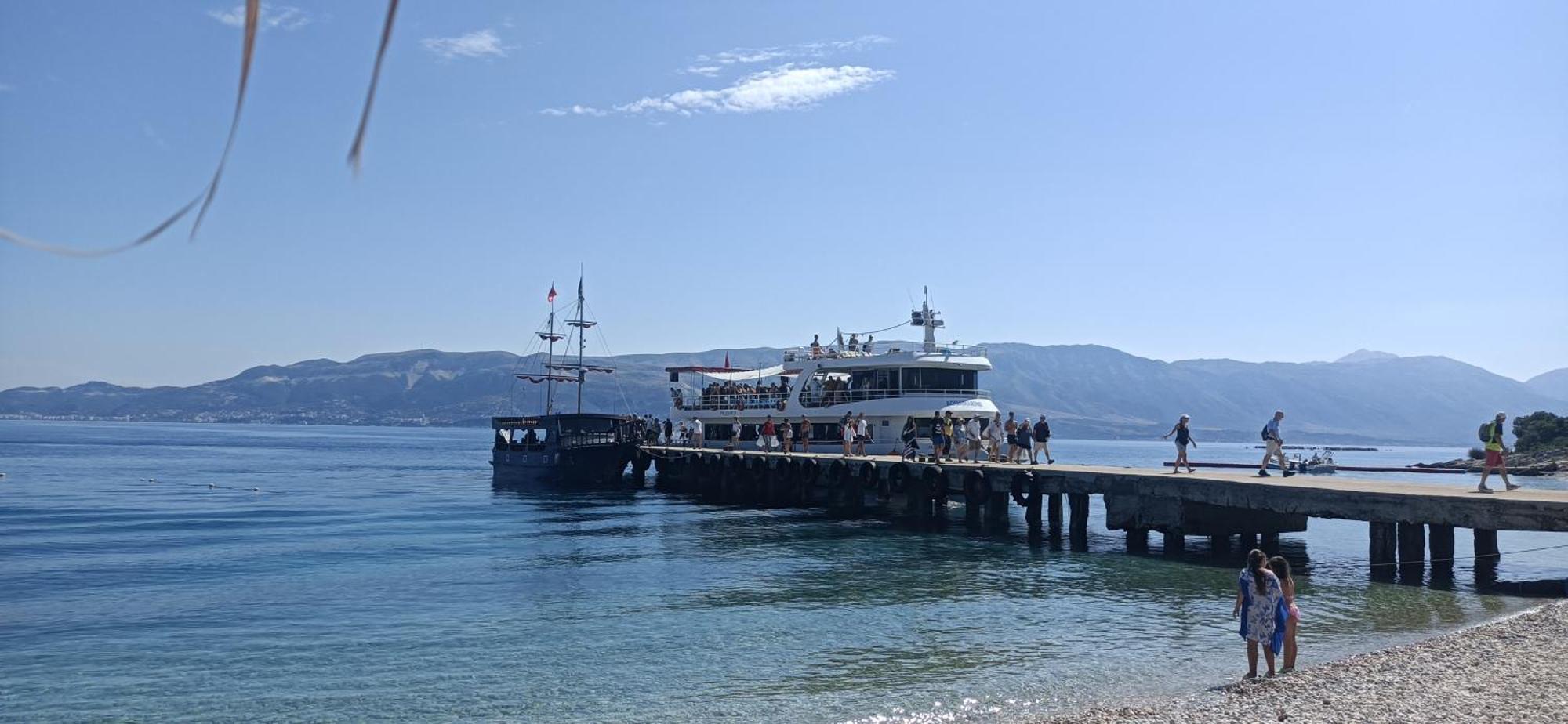 Artemis Beach House Vlore Exterior photo