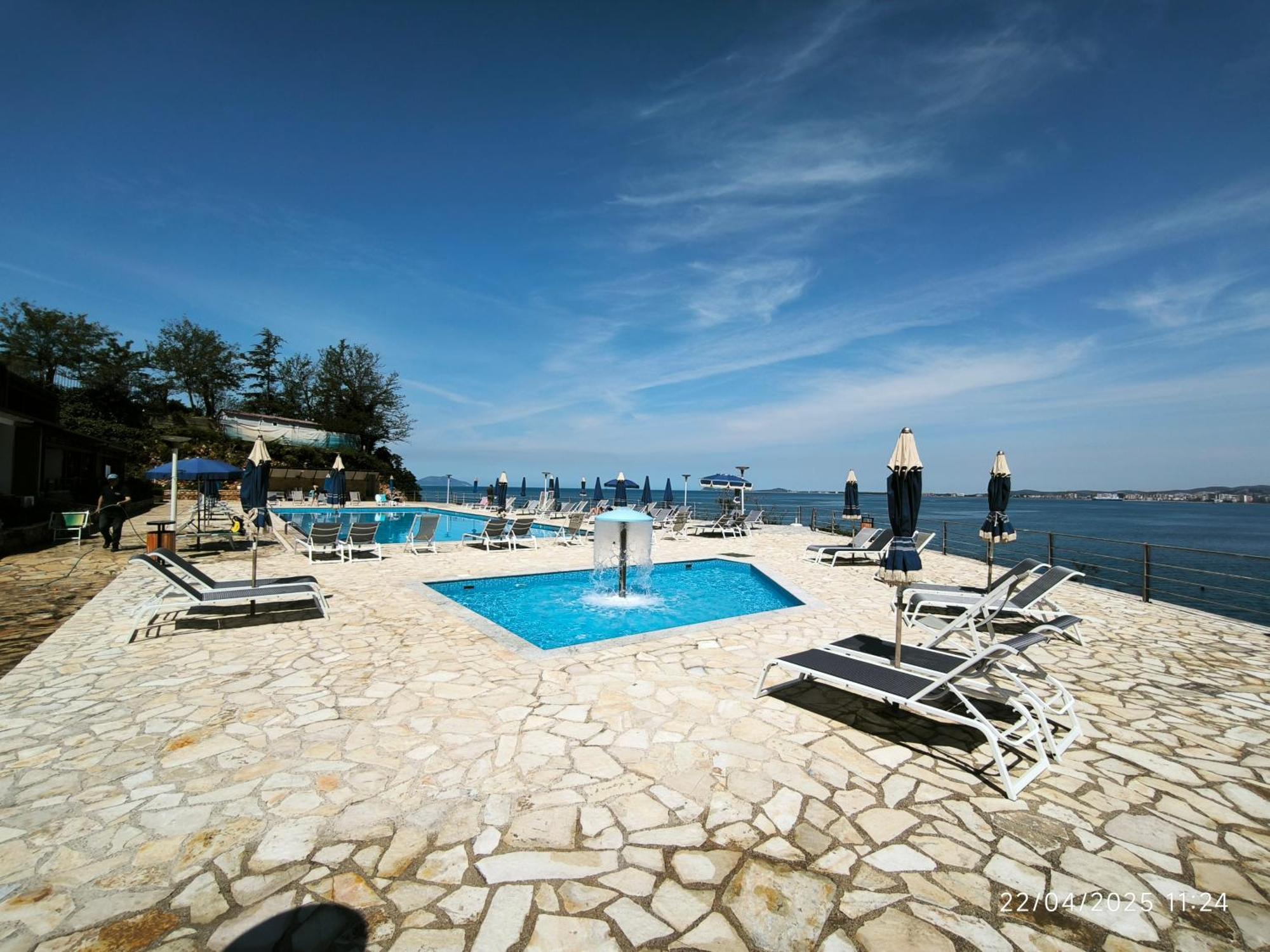 Artemis Beach House Vlore Exterior photo